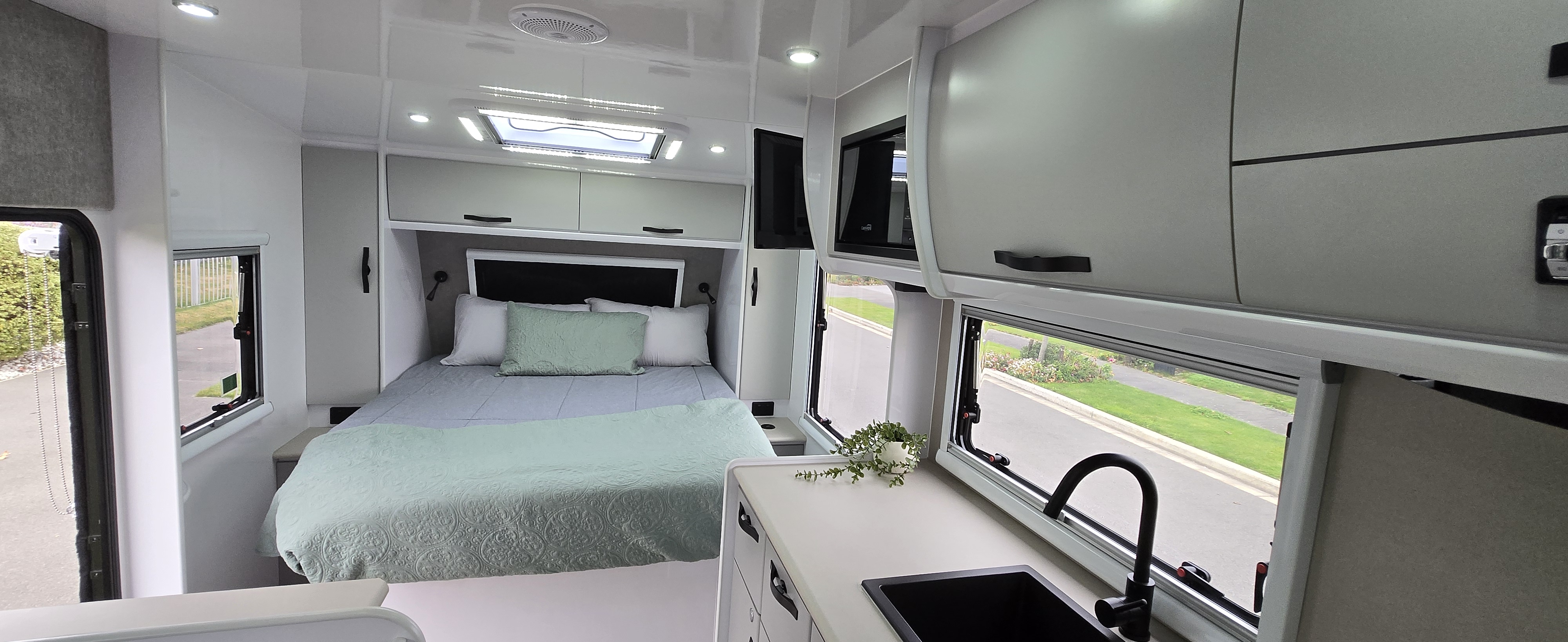 Snowy River - Alpaca Interior