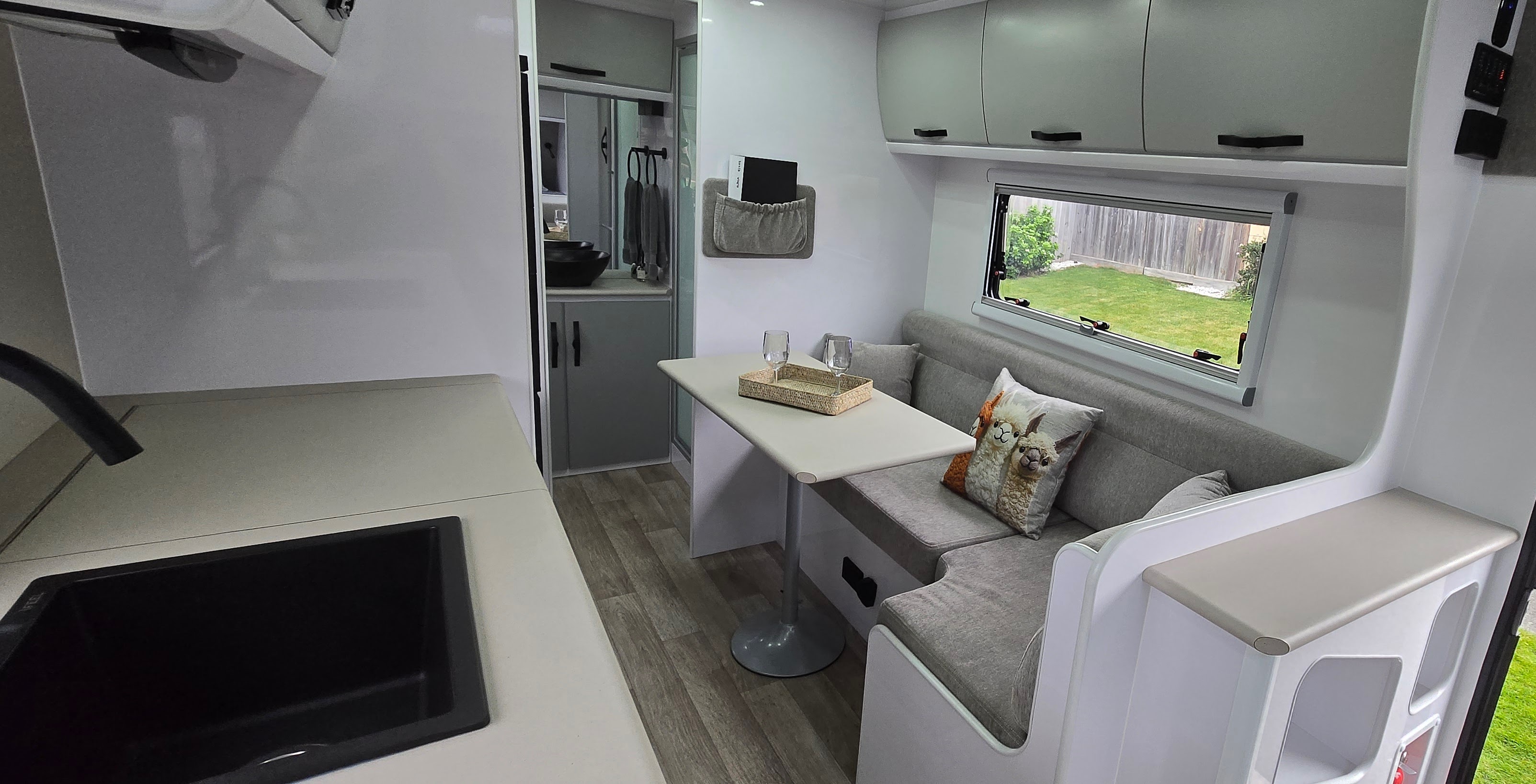 Snowy River - Alpaca Interior