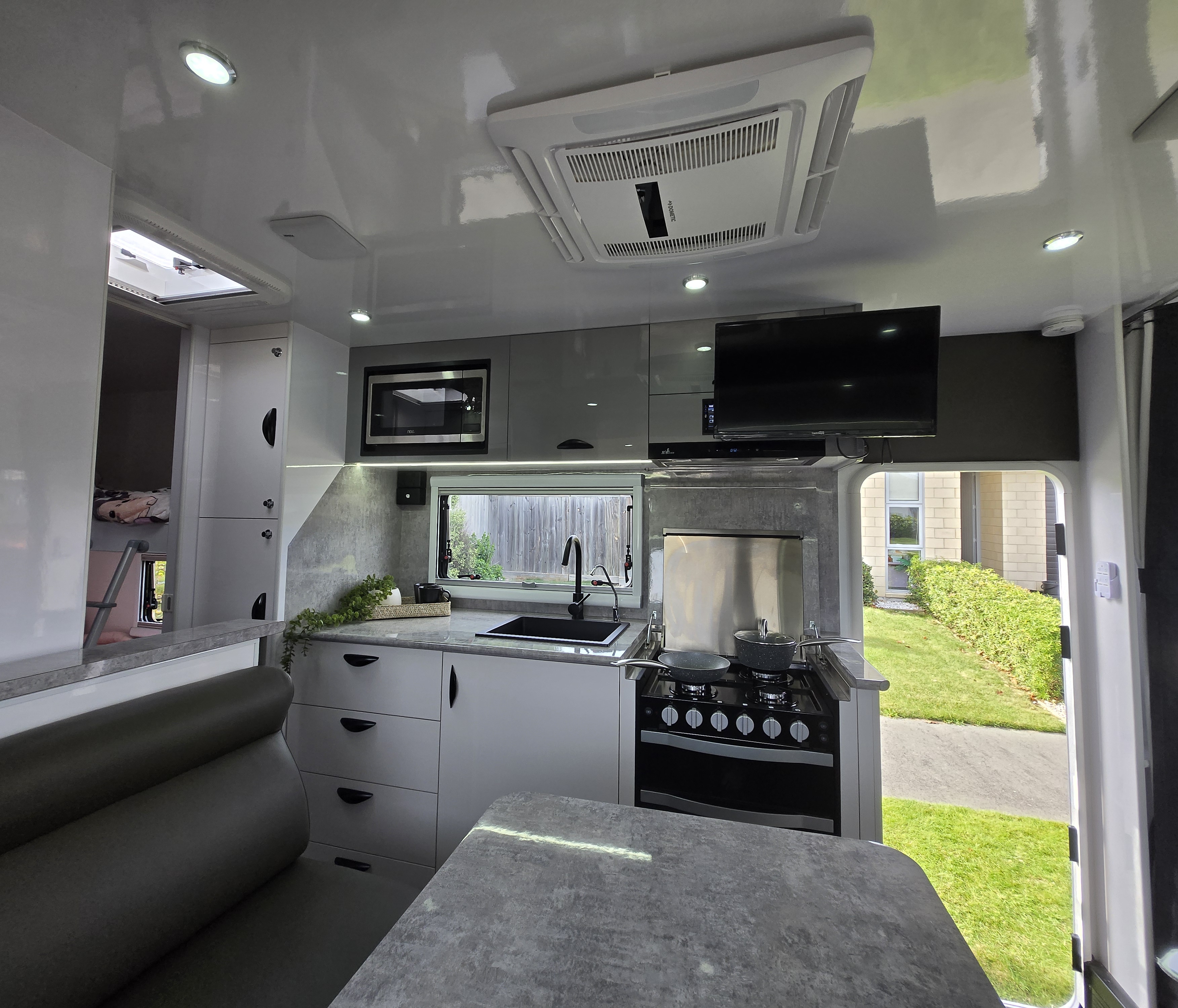 Regent - Neptune Interior